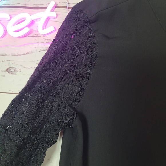 Ann Taylor LOFT Black Crochet Lace Sleeve Peplum Casual Blouse Womans Size Small - Picture 3 of 5